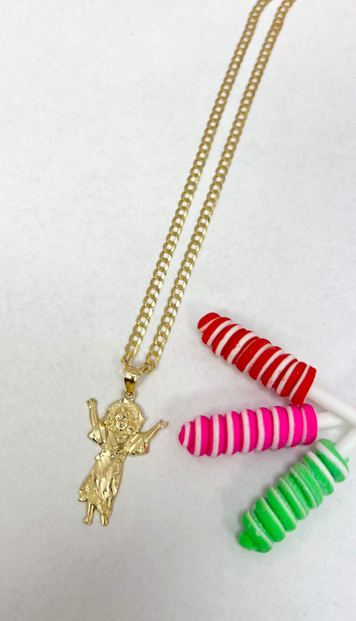 Cuban Chain and pendant divino niño 14k
