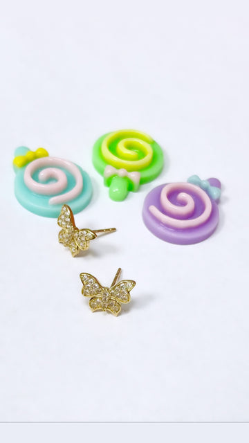 butterfly earrings 14k
🦋